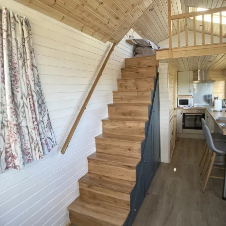 The Cedar Tiny House Отели в г. Аймут