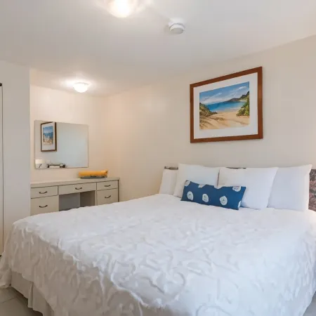 Clairfont, Jobson's Cove / Warwick Long Bay/ Horseshoe Beach -  APARTMENT 4