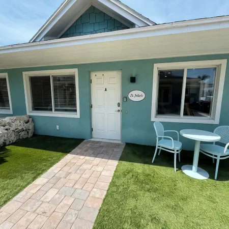 "St.John" Villa: 2 Min Walk to Beach : Beach Gear: Tranquil Courtyard: 2Br/2BA