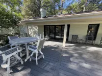 Ivy Kirk Cottage in the Village of Pinehurst - 홈스테이
