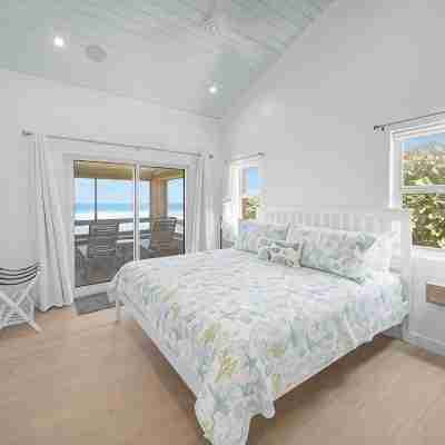 Coral Loft 4BR + 1 BR Oceanfront Villa w/ Private Pool & Beach in Grand Cayman Rooms
