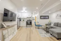 STUNNING & SPACIOUS 1 BEDROOM OASIS - Homestays