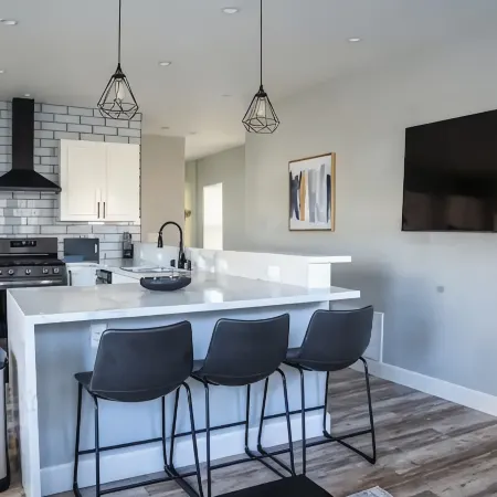 Luxe 3BR Oakland Escape | Chic Outdoor Living