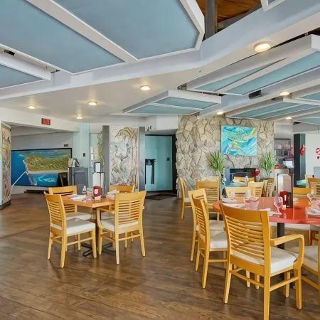 Ocean Village Beachfront Escape, Golf,Heated Pools,Pickleball ,Tennis,and More.