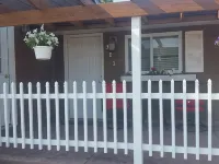 Two Rivers Inn West Hotels in Jamestown
