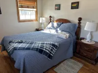 Cozy and  1.1 Miles from Lambeau Field - 3-Star