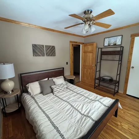 3-bedroom cottage in charming McMillan with WiFi in the East Lake Community