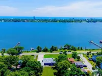 Luxury Waterfront Retreat Near Daytona Beach - Homestays
