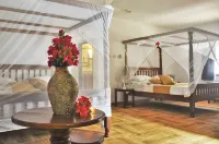 Sea View Lodge Boutique Hotel - balcony