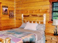 Nichols Hole Cabin - Above the Caddo River - Float to your Cabin! Hotels in Glenwood