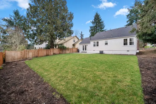 Modern Downtown Lake Oswego Home! - Wifi