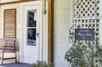 Cottages on Norris Unit A DOWNTOWN PET FRIENDLY - Homestays
