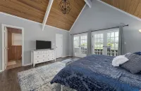 Lake Home on Lake Gaston!!
