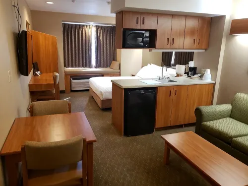 Parry Sound Inn & Suites - Bãi đậu xe