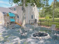 Tranquil Cape getaway 4BD 2BA with AC, Family and Pet Friendly! - Wifi