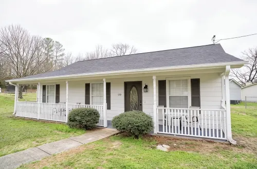 Renovated Home in McCalla/Bessemer - Wi-Fi