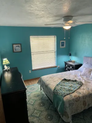 3 miles to Daytona Beach Family size home - 2-Star