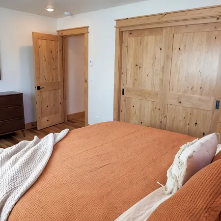 Winthrop Trailside Getaway 1 - A cozy trailside retreat in the Methow Valley.