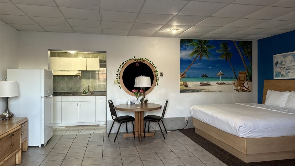 Tides Inn at Stehli Beach