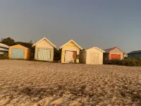Exclusive Beachfront Getaway - Wifi