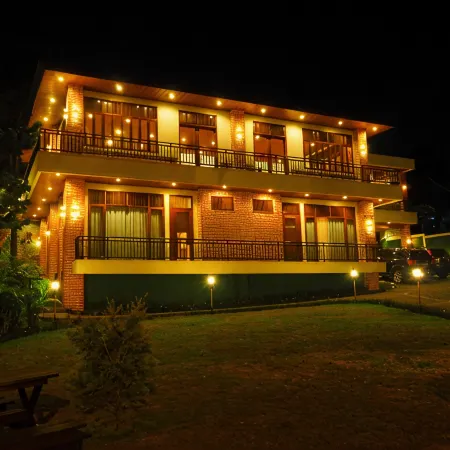 Agra Hotel & Grand Ballroom
