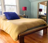 Sunny Blue Bungalow near Nashville in Historic Downtown Murfreesboro - Apartments