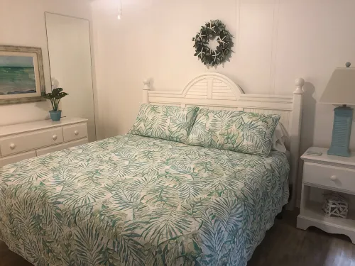 Ocean View, King Bed, Sleeps 5 - 2-Star