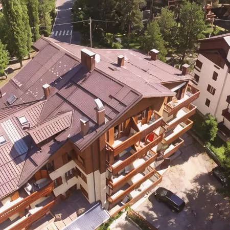 Hotel Bucaneve