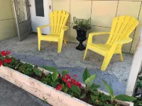 Historic PostWar Lustron House ADA Accessible Ramped Sidewalk - Wifi