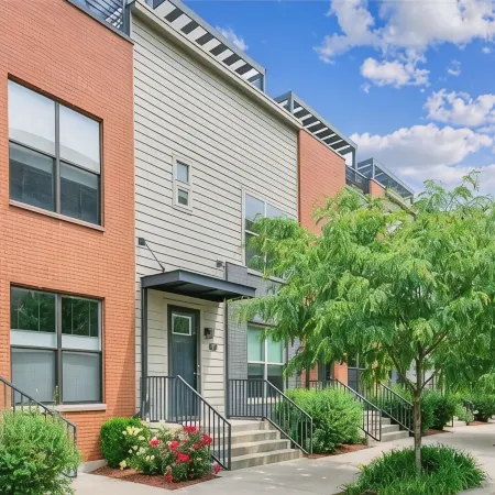 Luxury condo. 2 car garage, rooftop patio. Perfect for work or play!