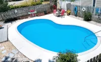 SurfsUp HiTide! Steps From The Beach! - Swimmingpools