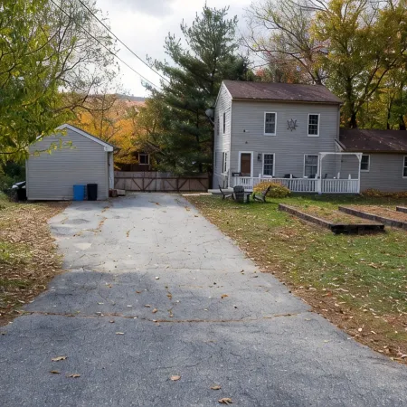 Sunnyside home near Sunday River, Black Mountain, Lakes, Rivers and Hikes