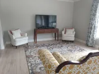 Family Friendly Fully Renovated Quiet House - Alojamientos
