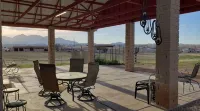Close to Town~Mountain Views~ and Wineries~2 Bed/1Bath - Wifi