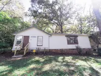 Lake Lodge - 2 bed / 2 bath Cabin - Chalets