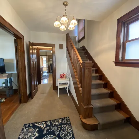 Holiday Haus Zwei Very Spacious Home Located in the Heart of New Ulm