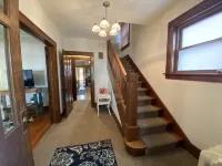 Holiday Haus Zwei Very Spacious Home Located in the Heart of New Ulm - Wifi