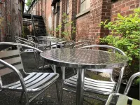 Artist's Loft steps from UPAC! - Wifi