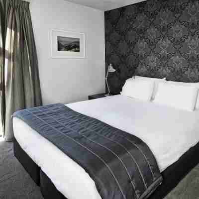 Apartments on Upton Rooms
