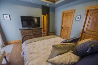 Charming Condo on Historic 25th Street - 4-Star