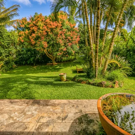 AIR CONDITIONED HOME FEATURED ON TV - CLOSELY LOCATED TO BEAUTIFUL N SHORE BEACH