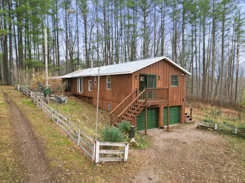 Where in the woods cabin - pet friendly - winery nearby - 3-Star