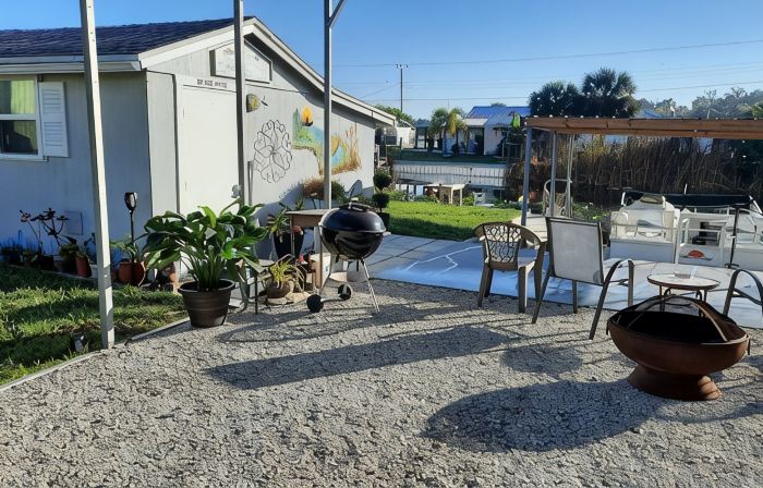 Tiny House Couples Retreat Lake Okeechobee