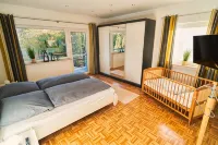 Beautiful large vacation home with conservatory at the Edersee/Kellerwald, dogs allowed - 民泊