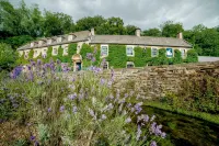 The Swan Hotel - parking