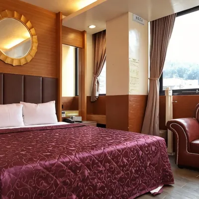 Yosemite Hot Spring Resort Hotels near Guanziling Hot Spring