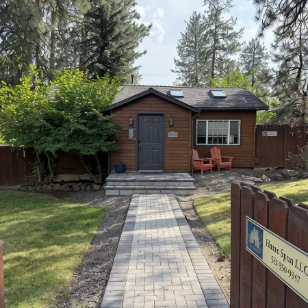 Trendy West Side │Walk to Breweries & Food Carts │Hot Tub │Fenced Outdoor Space