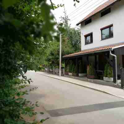 薩格勒布德布公寓飯店 Hotel Exterior