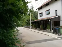 Dub Apartments Zagreb - Free Parking Các khách sạn ở Sesvete