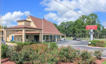 Rose Garden Inn & Suites Thomasville
